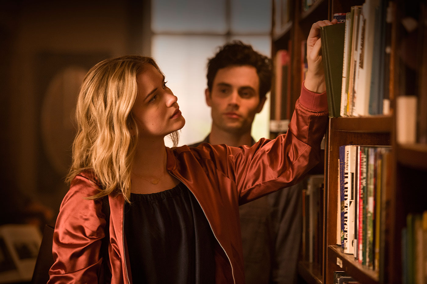 Elizabeth Lail & Penn Badgely You