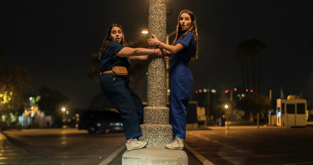 (L-R) Beanie Feldstein and Kaitlyn Dever in Olivia Wilde's 'Booksmart'